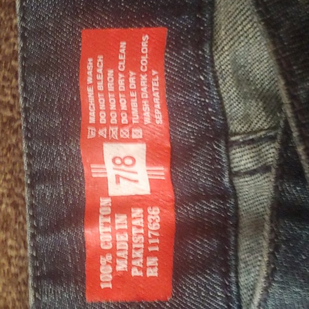 Jeans - Picture 2 of 4
